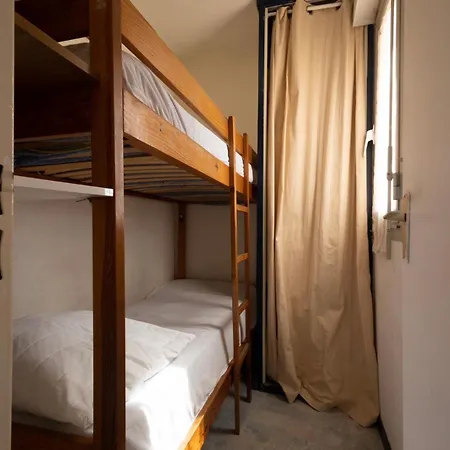 Les Rives De La Faviere Piscine Et Tennis Les Pieds Dans L'eau Apartment *